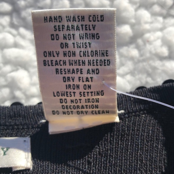 Laura Ashley Vintage Top Size S Sparkle Black Sequins Holiday Pullover NWT - Picture 7 of 8